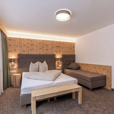 Pensjonat Vizensn Living 3*