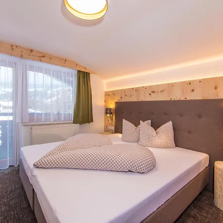 Vizensn Living Guest house