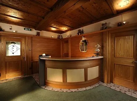 Pensión Vizensn Living 3*