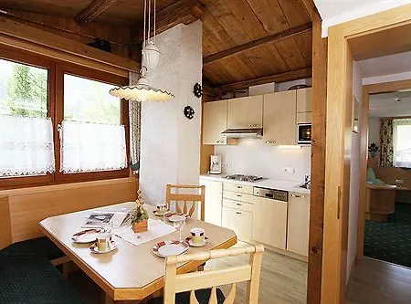 Vizensn Living Guest house